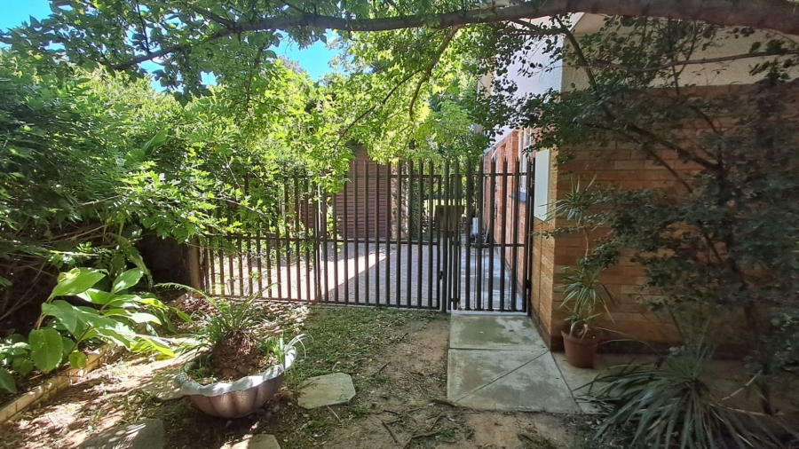 5 Bedroom Property for Sale in Parys Free State